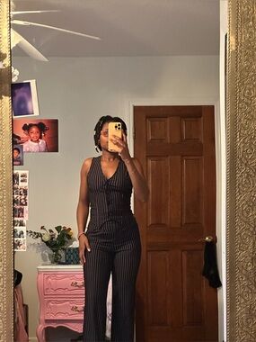 [SOLD] Pinstripe 2 piece set  - Black